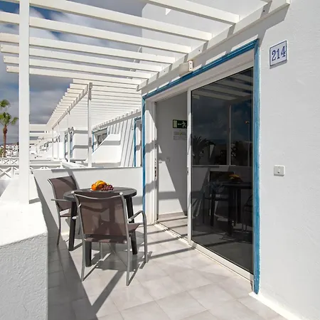 Livvo Oasis * Puerto del Carmen (Lanzarote)