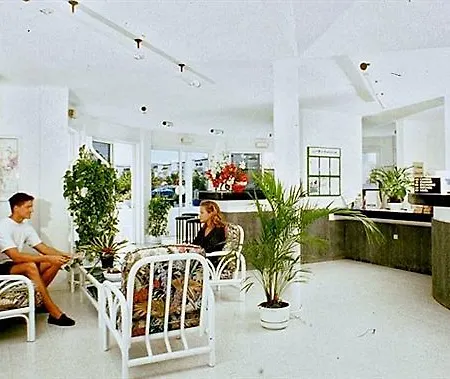 Livvo Oasis Puerto del Carmen (Lanzarote)