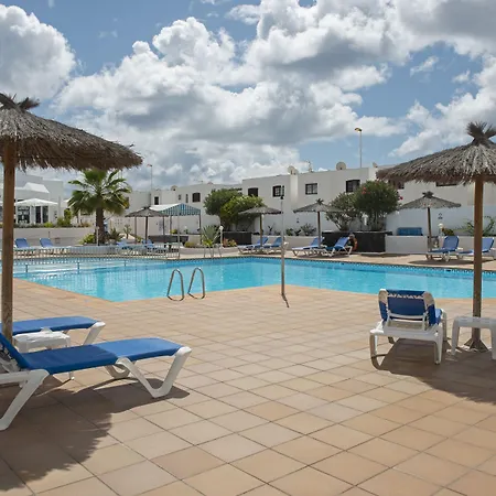 Livvo Oasis * 卡门港